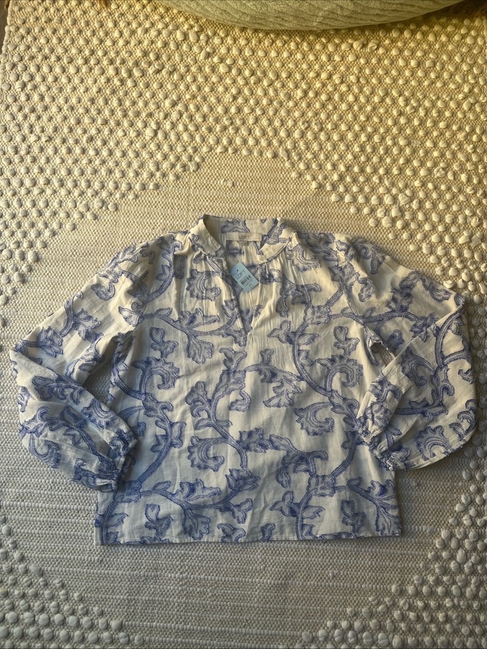 Loft White and Blue Women’s Blouse XS Petite NWT